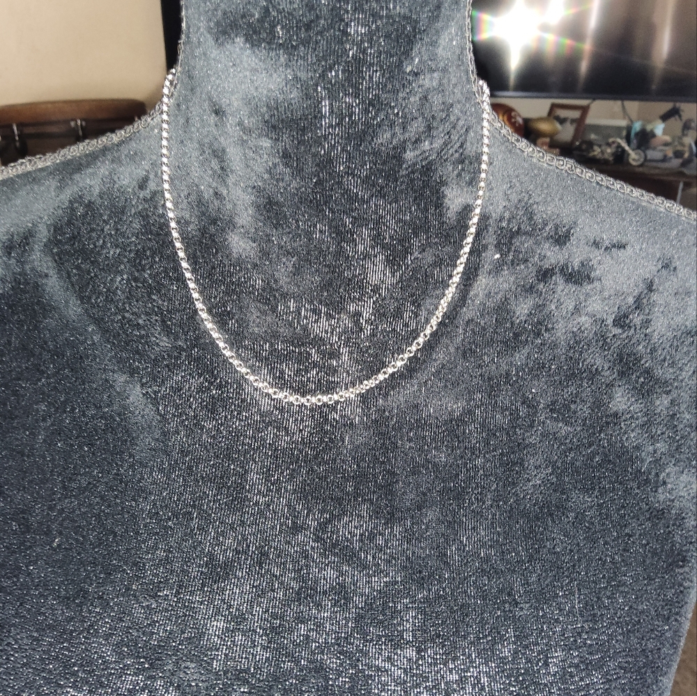 Elegant Silver Necklace
